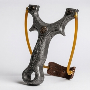 Damascus Steel Slingshot Handmade Decorative Display Piece Premium Pattern Steel Craftsmanship Collectible Home Decoration - Product Image 2