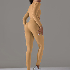 Conjunto de Ropa de Yoga Ecológica Personalizada para Mujer, de Secado Rápido, Dos Piezas, Nailon/Algodón, Ropa Deportiva para Gimnasio - Product Image 3