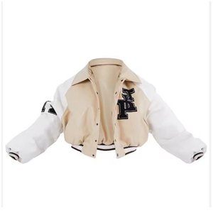 Chaqueta Varsity Beige para Hombre y Mujer, Estilo Preppy, Cierre de Botones, Letra P Bordada, Algodón y Poliéster, para Otoño, Corte Regular, Corta - Product Image 4