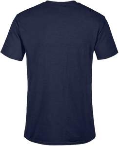Disfrute de la comodidad y la moda al mismo tiempo con esta camiseta gráfica única para hombre. - Product Image 6