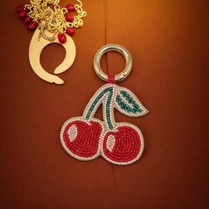 Breloques de sac brodées de perles de rocaille de créateur pour le style des sacs de luxe, breloques de sac perlées avec perles de rocaille pour sacs à dos et sacs - Product Image 3