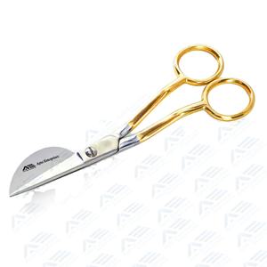 กรรไกรสแตนเลสแบบมืออาชีพ รุ่นมีดตัดเย็บ ด้ามจับสีทอง สำหรับงานแพทย์ - Product Image 1