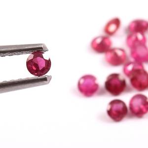 Rubí Redondo de 2 mm, Gema Suelta, Precio de Fábrica, Gema de Alta Calidad para la Fabricación de Joyas, Venta al por Mayor - Product Image 2