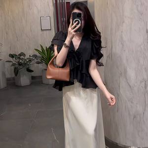 Conjunto de Moda para Mujer, Top de Gasa con Cuello en V y Volantes, y Falda Maxi Transpirable y Ecológica - Product Image 1