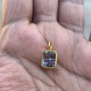 Colgante Religioso Unisex para Mujer, con Piedra Preciosa de Topacio Místico Natural, Piedra de Nacimiento de Noviembre, Joyería Hecha a Mano en Plata de Ley 925 - Product Image 1