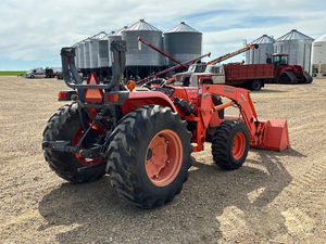 Tractor MX5100 4WD, Equipo de Calidad, Suministro de Fábrica, Venta al Por Mayor - Product Image 4