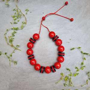 Collier de perles en résine de couleur personnalisable, disponible en différentes tailles, idéal pour les mariages, les fiançailles, les fêtes de Noël et le port au bureau - Product Image 6