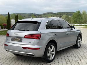 Audi Q5 Premium 4dr SUV AWD Usado 2025 - Product Image 2