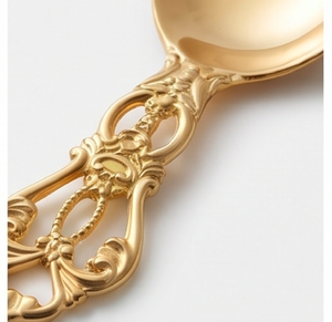 Ensemble de cuillères et fourchettes vintage en acier inoxydable plaqué or avec longues poignées, finition miroir, pour les décorations de table de mariage - Product Image 2