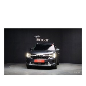 Kia Seltos 1.6 Turbo 2WD Essence SUV 2023 avec Boîte Automatique, Émissions Euro V, Sièges en Cuir, Caméra Arrière, 37 820 km - Product Image 3