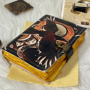 Diario Grimoire de Cuero Genuino Cosido a Mano, Clásico y Religioso, con Diseño de Cuervo, Libro de Hechizos Impreso y Cierre de Latón - Product Image 3