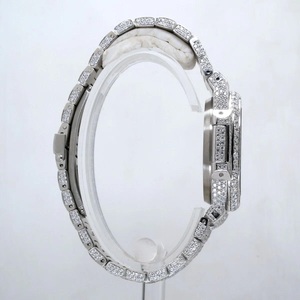 Montre de luxe en acier inoxydable avec cadran rose et accents de diamants, boîtier rond, mouvement à remontage manuel, fermoir pliant - Product Image 4