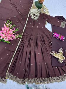 Vestido Anarkali Morado de Moda para Mujer, Diseño Moderno, Manga Larga, Hermoso Traje Indio Pakistaní de Georgette - Product Image 3