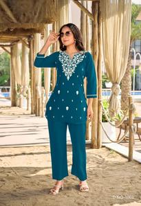 Nueva Colección de Conjuntos Elegantes de Seda Viscosa Vetican de Diseñador: Bordado Intenso y Bolsillos Decorativos en el Pantalón - Product Image 4