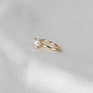 แหวนเพชรสร้างในห้องปฏิบัติการ 0.90 กะรัต รับรองโดย IGI รุ่น E VVS ทรงกลม แหวนเพชรเม็ดเดี่ยว ทอง 14K แหวนขอแต่งงาน - Product Image 4