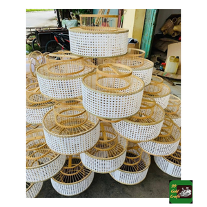 Pantalla de Lámpara de Bambú Ecológica, Cubierta de Lámpara Colgante Tejida Natural, Lámpara de Techo para Resort Tropical o Villa, Vietnam - Product Image 6