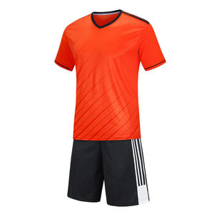 Nouveauté, vente flash, meilleure qualité, maillot de foot personnalisé avec impression du nom de l'équipe, tissu lisse et attrayant, uniforme de football sur mesure - Product Image 5