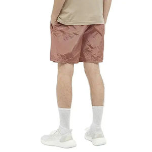 Shorts de course personnalisés au design tendance, coupe-vent en nylon, shorts d'entraînement pour hommes, respirants, avec imprimé lettres. - Product Image 2