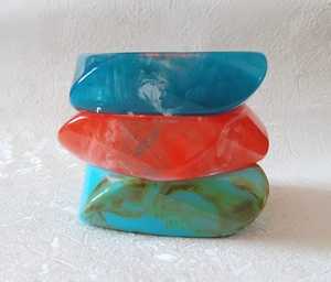 Trendy Islamic Resin Bangle Stack in Blue <b>Red</b> and Green Marbled Design Unisex Gift Fashion <b>Bracelets</b> - Product Image 1
