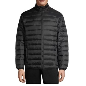 Veste matelassée imperméable à capuche 100% nylon avec design patchwork, style streetwear - Product Image 3