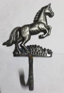 Gancho para Abrigos Seahorse, de Hierro Fundido Antiguo, Rústico, para Llaves - Product Image 5