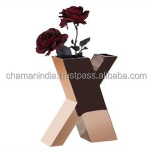 X En Forme De Vase de Fleur En Métal avec Intérieur En Acier Inoxydable - Product Image 1