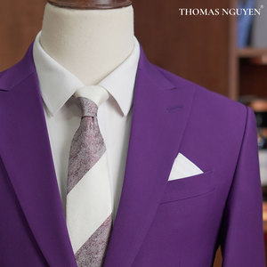Traje de Dos Piezas a Medida para Hombre en Morado de Ensueño - Colección Premium de Colores Naturales |   Chaqueta y Pantalones de Diseñador de Lujo - Product Image 3