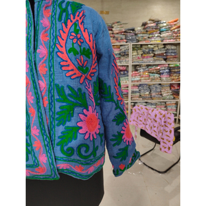 เสื้อแจ็คเก็ตผ้าฝ้ายปักลายดอกไม้สำหรับผู้หญิง แขนยาว คอจีน สวมใส่ได้ในฤดูใบไม้ผลิ ของขวัญสำหรับเธอ - Product Image 5
