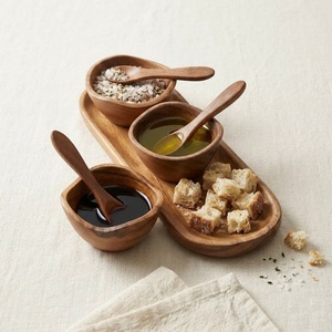 Ensemble de service à condiments en bois d'acacia fait main, bols à trempette écologiques en bois avec cuillères et plateau de service ovale à vendre - Product Image 4