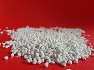 EvoPlas CaCO3 Filler Masterbatch, Grado Extrusión y Película Soplada, Gránulos de PP PE para Moldeo por Inyección - Product Image 3