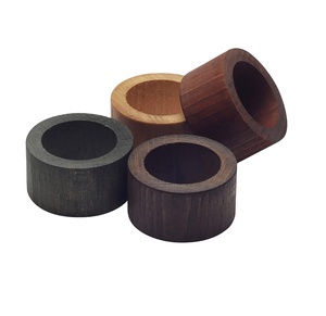 Design poli foncé 4 ronds de serviette en bois décor de table en bois rond de serviette pour décoration de table de serviette lot de 4 - Product Image 1