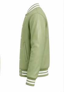 เสื้อแจ็คเก็ตวาร์ซิตี้สีเขียวสำหรับผู้ชาย แต่งขอบสีขาว พร้อมกระดุมปิด - Product Image 5