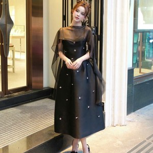 Robe de soirée élégante vintage pour femme, brodée, en organza, manches courtes, avec cape en mousseline transparente, respirante, coupe trapèze, avec empiècements en maille - Product Image 2