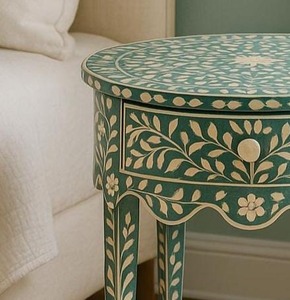 Mesa Auxiliar Premium Hecha a Mano con Incrustaciones de Hueso y Elegante Estructura de Madera para un Estilo Contemporáneo, Forma Personalizable - Product Image 5