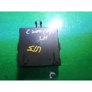 ECUs et modules informatiques d'occasion de classe C A2048707526 - Product Image 1