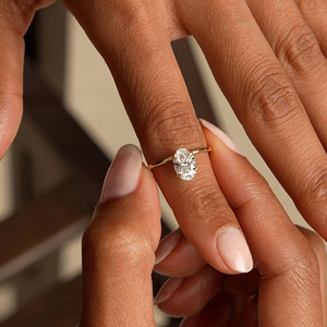 Bague de fiançailles classique en or jaune pour femme, diamant de laboratoire de qualité supérieure, taille ovale, 1 carat - Product Image 5