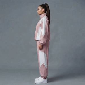 Ensemble deux pièces coupe-vent respirant pour femmes, survêtements coupe-vent pour femmes en gros avec couleurs, tailles et logo personnalisables - Product Image 5