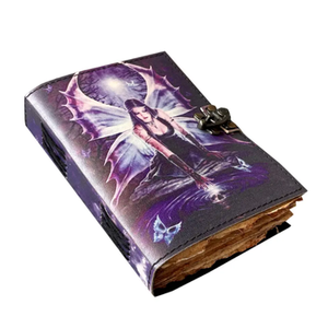 Carnet en cuir imprimé Hekate, déesse de la Lune, format A5, papier coloré à bords festonnés, pages vierges ou lignées, livre des ombres, carnet de sorcellerie - Product Image 1