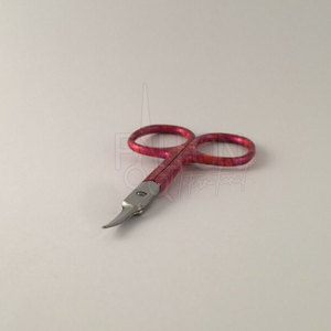 Ciseaux à cuticules de conception professionnelle et à précision supérieure, offrant une tranchance durable, une bordure de précision et une structure équilibrée. - Product Image 5