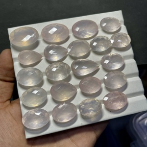 พลอยโรสควอตซ์ทรงรีธรรมชาติ ขัดเงาสีรุ้ง สำหรับทำเครื่องประดับ - Product Image 1