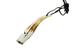 Sifflet d'entraînement pour animaux de compagnie en corne de buffle polie, durable, fait main, de haute qualité - Product Image 4