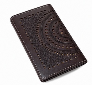 Cartera de Viaje de Cuero Genuino Hecha a Mano con Corte Láser, Tarjetero y Organizador de Tarjetas con Protección RFID para Mujer, Personalizable con Logotipo, OEM, ODM - Product Image 3
