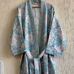 Albornoz de algodón gofrado estampado a mano, estilo kimono largo, para mujer, venta al por mayor, personalizado para hoteles y spas B2B - Product Image 1