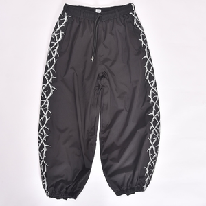 Pantalon de neige élégant en fil de fer barbelé noir avec boucles de ceinture Guêtres de bottes intérieures et option de logo personnalisé - Product Image 1