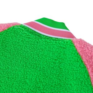 เสื้อแจ็คเก็ตบอมเบอร์เชอร์ปาแบบกลับด้านได้ สีชมพูเขียว ยูนิเซ็กส์ อุ่นสบายด้วยผ้าฟลีซ สไตล์วาร์ซิตี้ แฟชั่นลำลอง เสื้อผ้าสไตล์กรีก - Product Image 5