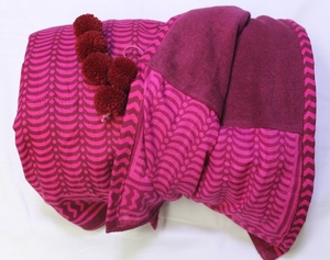 Paréo de plage imprimé rayé 2-en-1 : Écharpe en polyester et coton côté avant, serviette côté arrière - Product Image 2