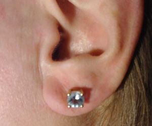 Pendientes de Oro Sólido de 14kt con Aguamarina Azul Redonda, Engaste de Garras, para Compromiso, Pendientes Finos de Lujo para Mujer, Piedra de Nacimiento de Marzo - Product Image 4