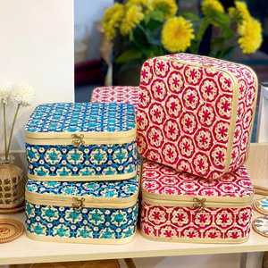 Cesta de regalo cuadrada de bambú de lujo, recuerdos festivos, cajas de regalo únicas de bambú y ratán tejidas. - Product Image 3
