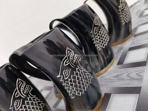 100% tasse en corne à boire sculptée personnalisée sans fuite Style artisanal Design animal artisanat naturel poli pour les mariages - Product Image 5