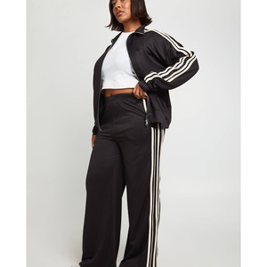 Survêtement de football ample en polyester avec fermeture éclair pour femme, idéal pour l'entraînement et le jogging - Product Image 1